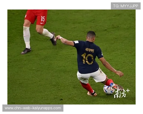 世界杯姆巴佩快速过顶传中助攻门前推射进帐